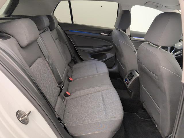 Volkswagen Golf Life Plus 