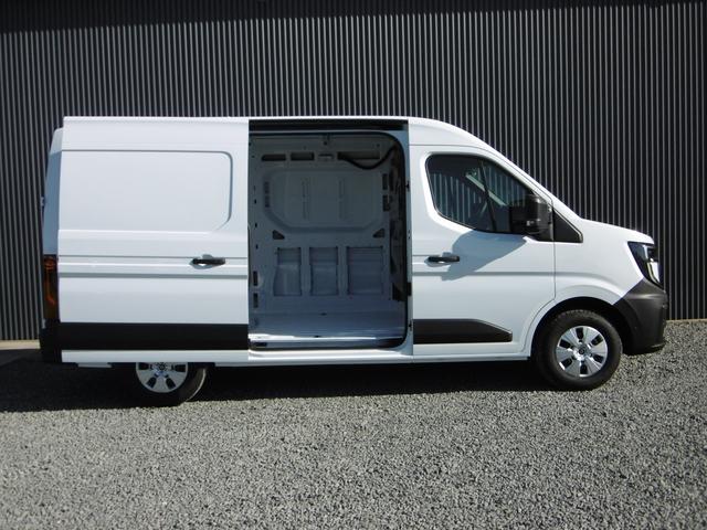 Renault Master Kastenwagen Extra L2H2 