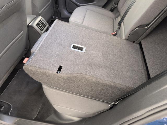 Volkswagen Golf Life Plus 