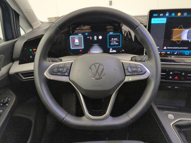 Volkswagen Golf Life Plus 