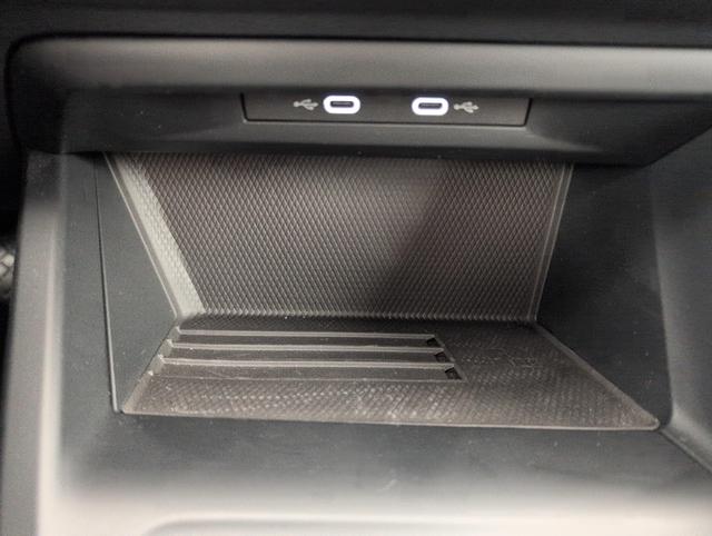 Volkswagen Golf Life Plus 