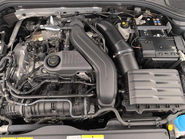 Volkswagen Golf Life Plus 