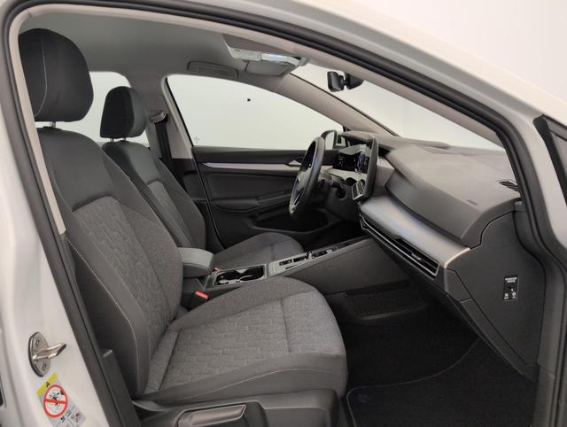 Volkswagen Golf Life Plus 