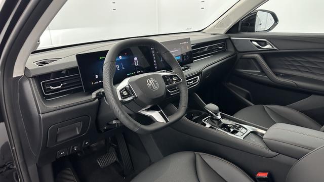 MG EHS Luxury 