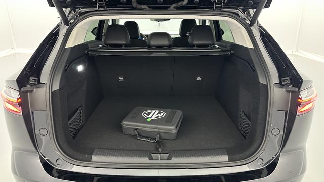 MG EHS Luxury 