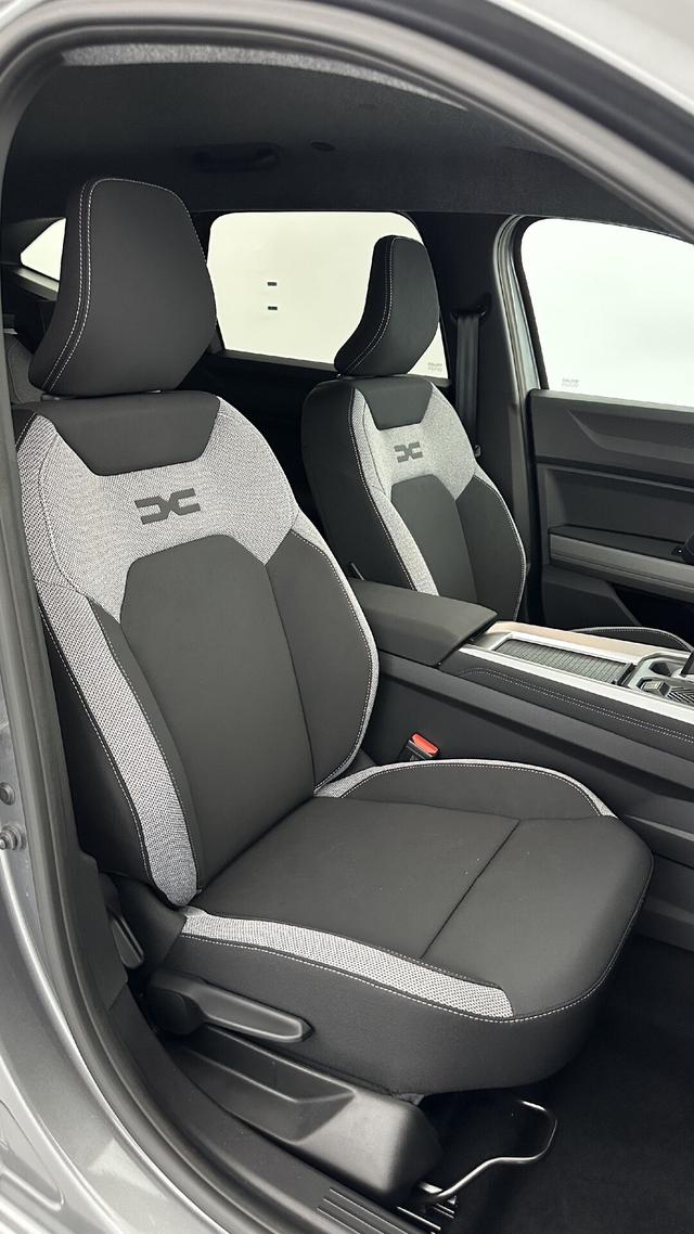 Dacia Bigster Journey 