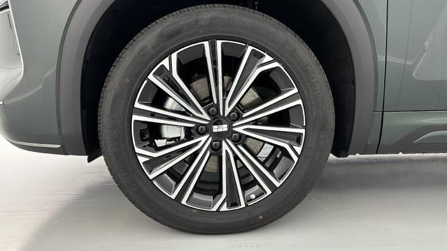 Geely Starray EM-i Max+ 
