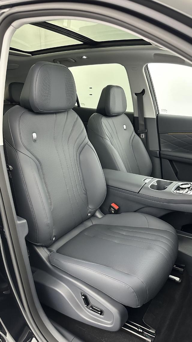 Geely Starray EM-i Max+ 