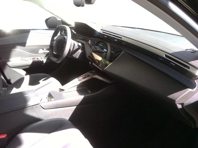 Peugeot 408 Allure 