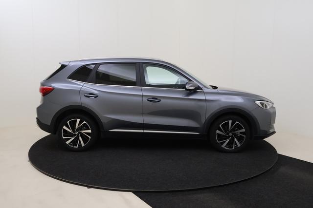 MG ZS Luxury 