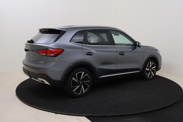 MG ZS Luxury 