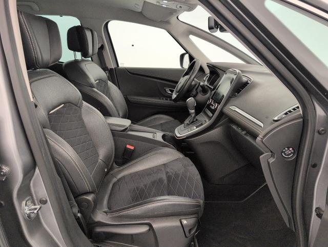 Renault Grand Scenic Black Edition 