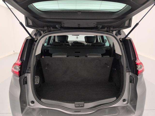 Renault Grand Scenic Black Edition 