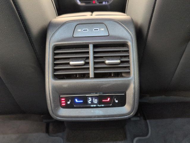 Volkswagen Passat Life Plus 