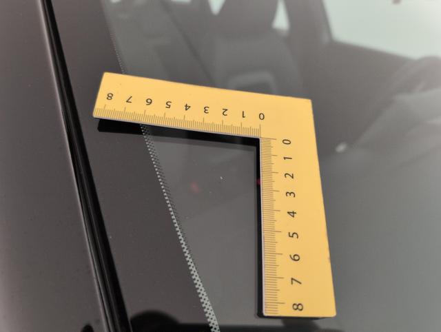Citro&euml;n C4 PLUS 