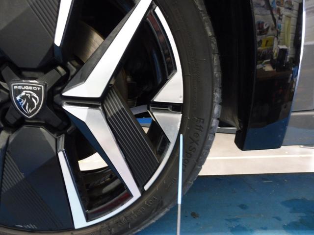 Peugeot 208 GT 