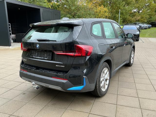 BMW iX1 xDrive30 