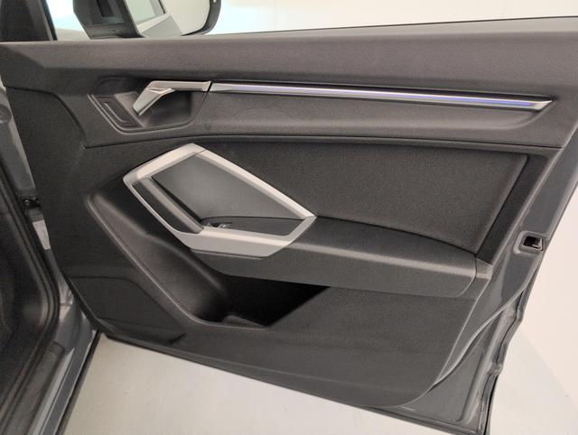 Audi Q3 design 