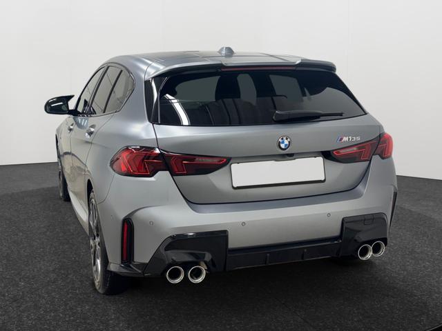 BMW M1 M135 