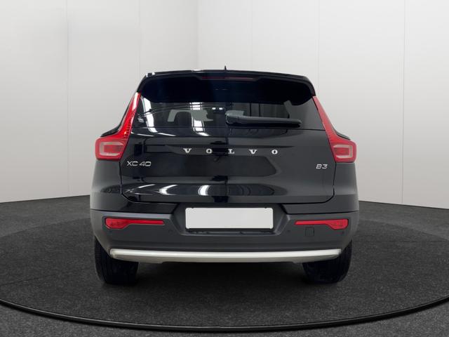 Volvo XC40 Core DCT 