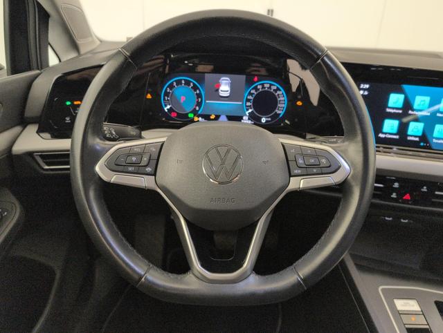 Volkswagen Golf Life Plus 