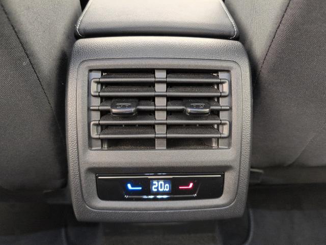 Volkswagen Golf Life Plus 
