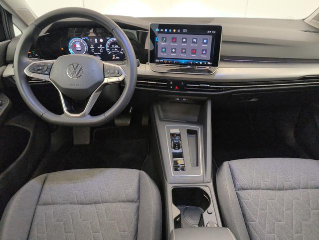 Volkswagen Golf Life Plus 