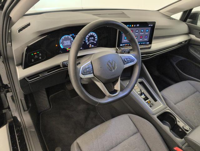Volkswagen Golf Life Plus 
