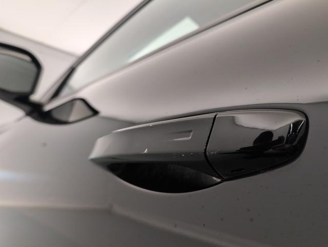 Citro&euml;n C5 X Feel Pack 