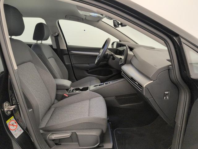 Volkswagen Golf - Life Plus