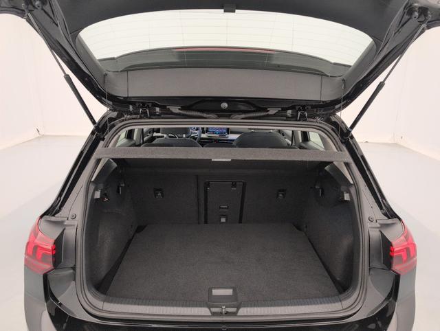 Volkswagen Golf Life Plus 