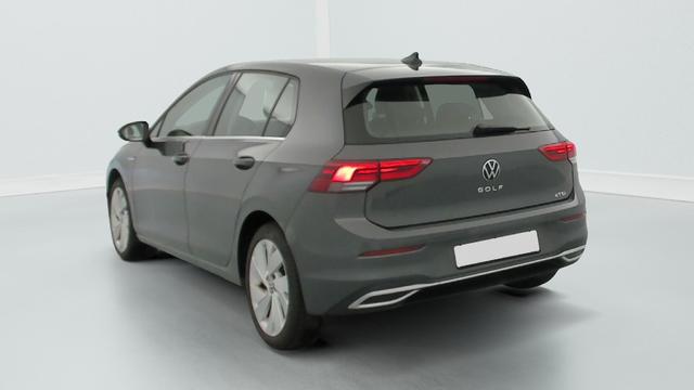 Volkswagen Golf Style 