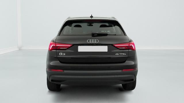 Audi Q3 Business line 