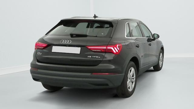 Audi Q3 Business line 
