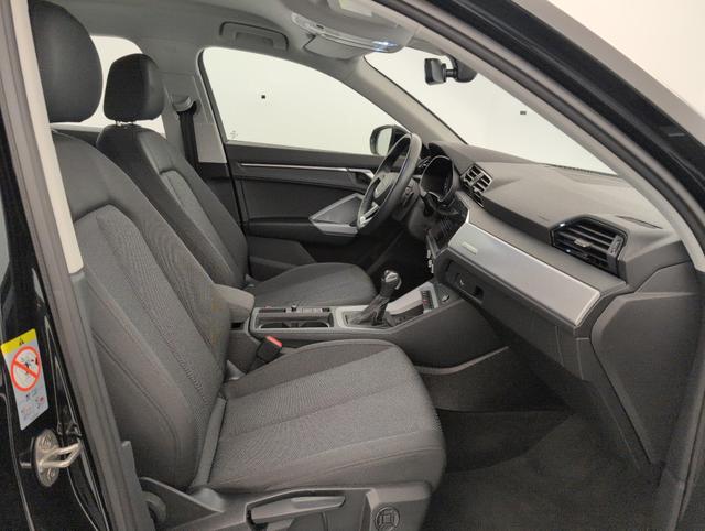 Audi Q3 Business line 
