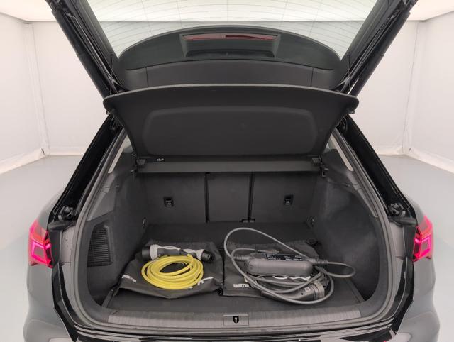 Audi Q3 Business line 