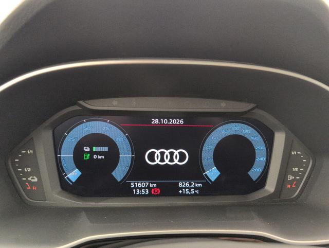 Audi Q3 Business line 