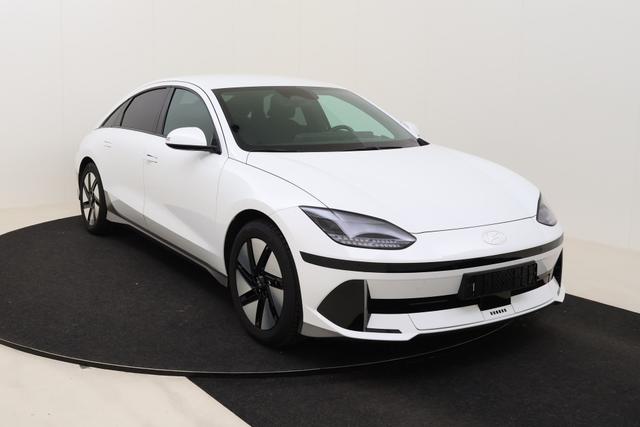 Hyundai IONIQ 6 Core Plus 