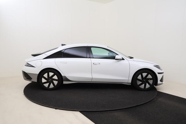 Hyundai IONIQ 6 Core Plus 