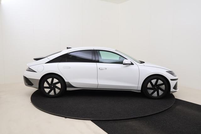 Hyundai IONIQ 6 Core Plus 