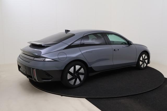 Hyundai IONIQ 6 Core Plus 