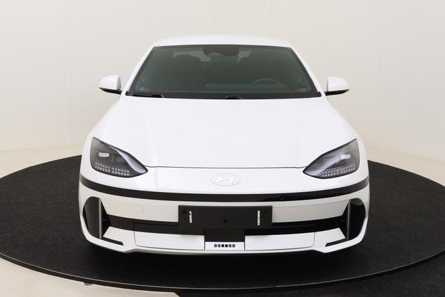 Hyundai IONIQ 6 Core Plus 