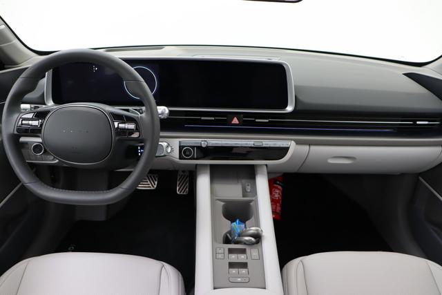 Hyundai IONIQ 6 77 kWh 228 hp 
