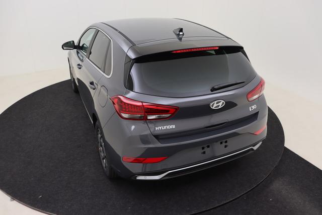 Hyundai i30 1.0 T-GDi 100 hp 6MT 