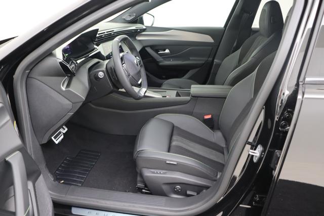 Peugeot 408 1.2 Turbo 130 hp EAT8 