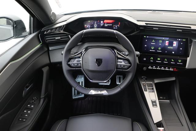 Peugeot 408 1.2 Turbo 130 hp EAT8 