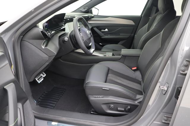 Peugeot 408 1.2 Turbo 130 hp EAT8 