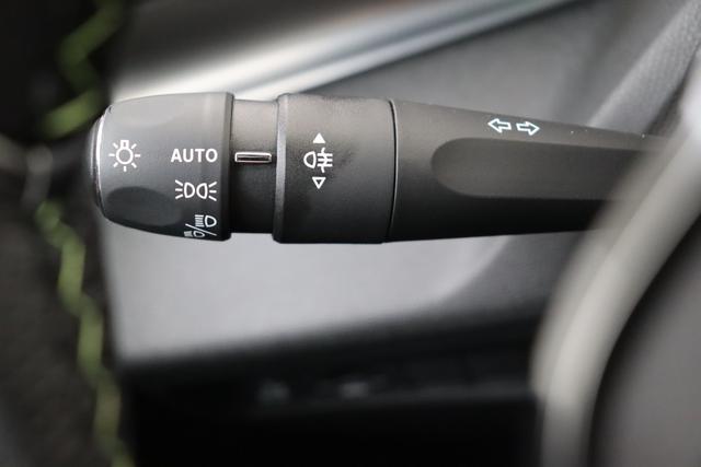 Peugeot 408 1.2 Turbo 130 hp EAT8 