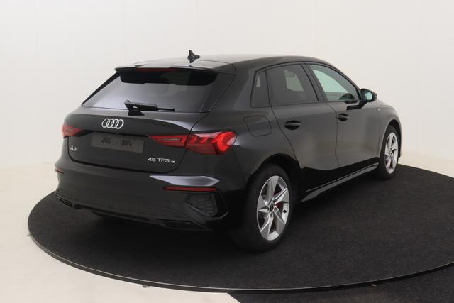 Audi A3 Sportback 45 TFSI e 245 hp S-tronic 