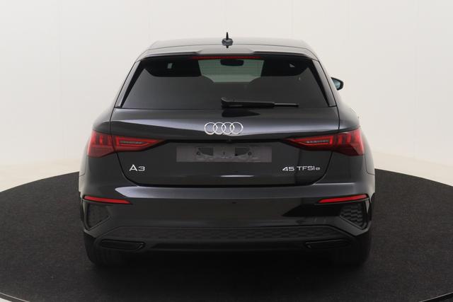 Audi A3 Sportback 45 TFSI e 245 hp S-tronic 